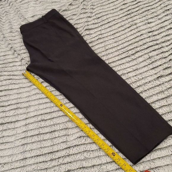 Black Ann Taylor dress pants size 8 - Picture 8 of 9